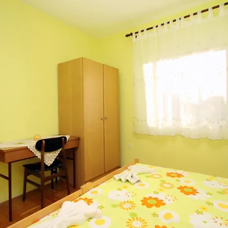 아파트 By The Sea Zavala, Hvar - 8745